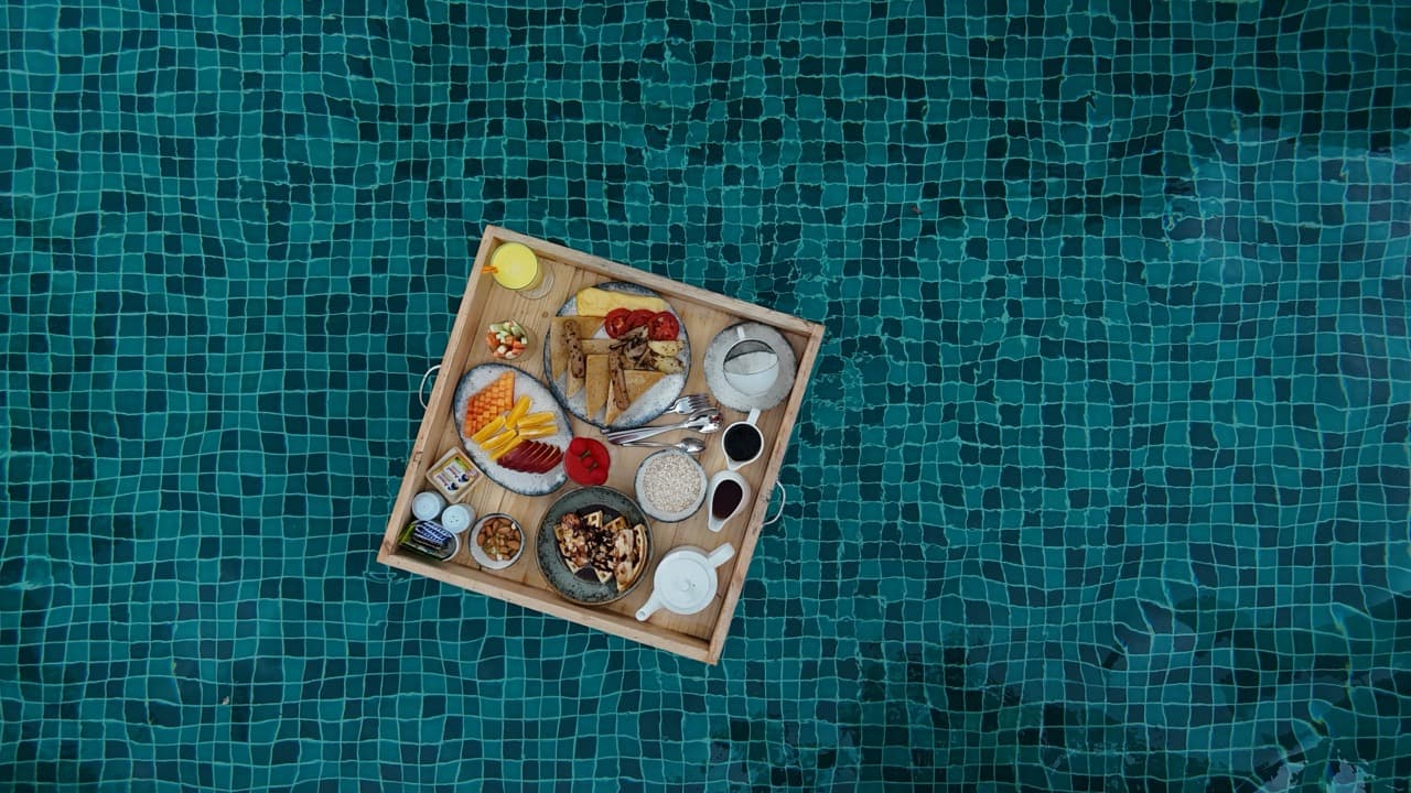 Floating Breakfast